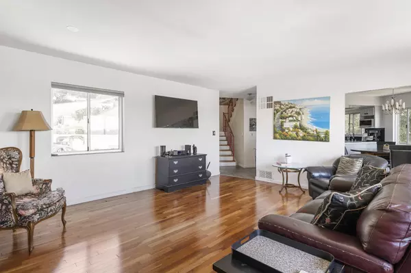 3118 Weldon Ave Los Angeles, CA 90065-2953