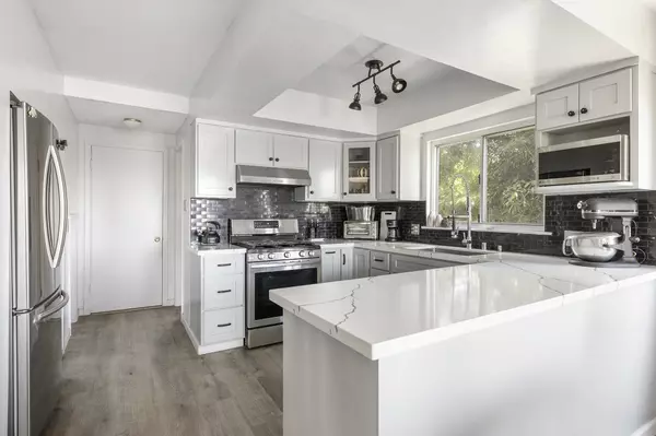 3118 Weldon Ave Los Angeles, CA 90065-2953