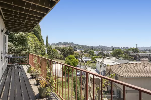 3118 Weldon Ave Los Angeles, CA 90065-2953