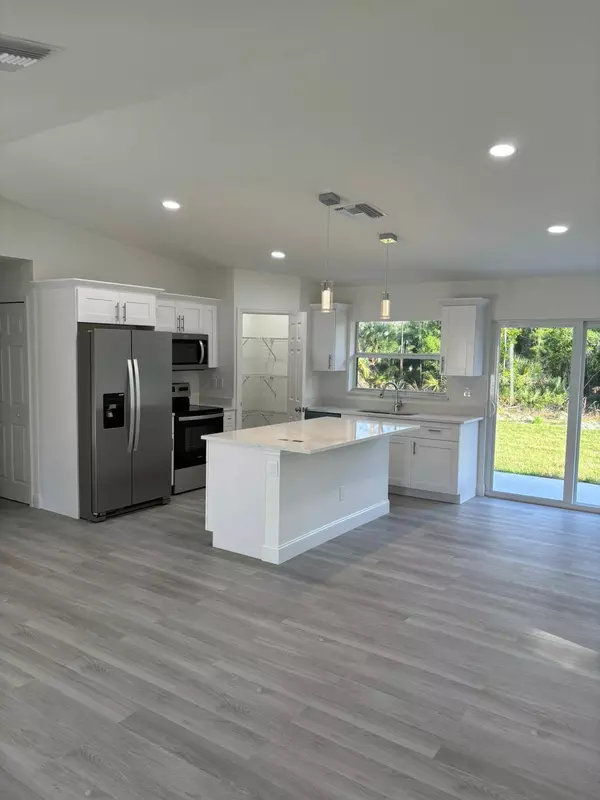 Lehigh Acres, FL 33971,3600 54th St W