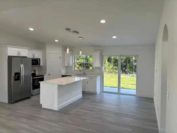 Lehigh Acres, FL 33971,3600 54th St W