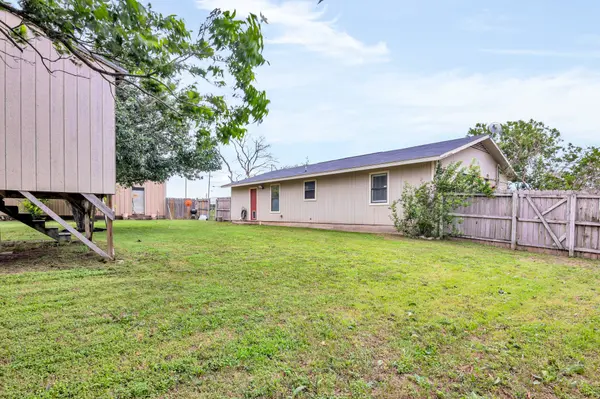 2601 CO. RD 107, Hutto, TX 78634
