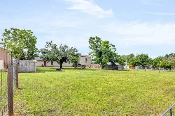 2601 CO. RD 107, Hutto, TX 78634