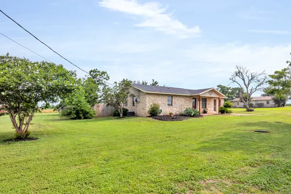 2601 CO. RD 107, Hutto, TX 78634