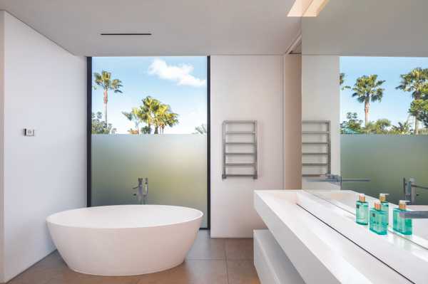 Stunning Contemporary Golf-Front Villa in Vale do Lobo Algarve #QPSAA, Portugal,