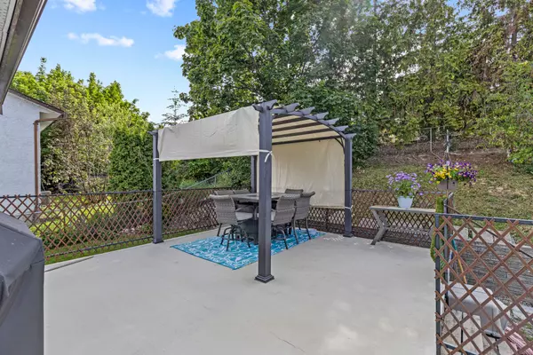 West Kelowna, Columbia V4T 1E3,3764 Glenway Road