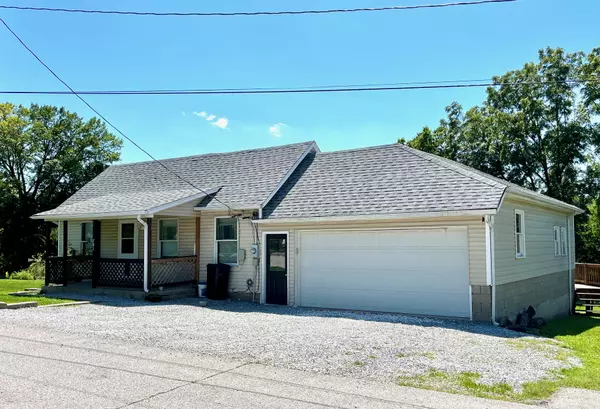 701 Ryan Ave, California, MO 65018-1061