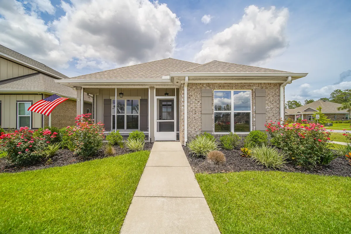 8977 Eureka St, Milton, FL 32583-2476
