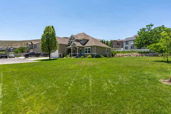 1489 S Lake View Terrace Rd, Saratoga Springs, UT 84045-3850