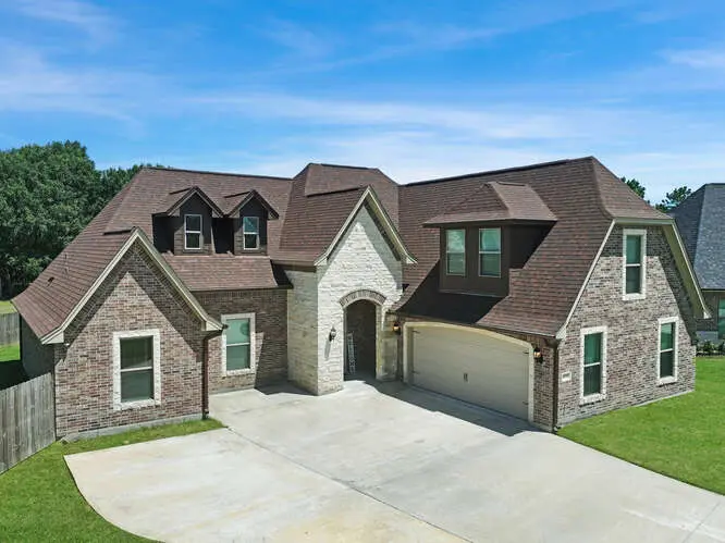 6175 Carrie Ln, Beaumont, TX 77713-4195