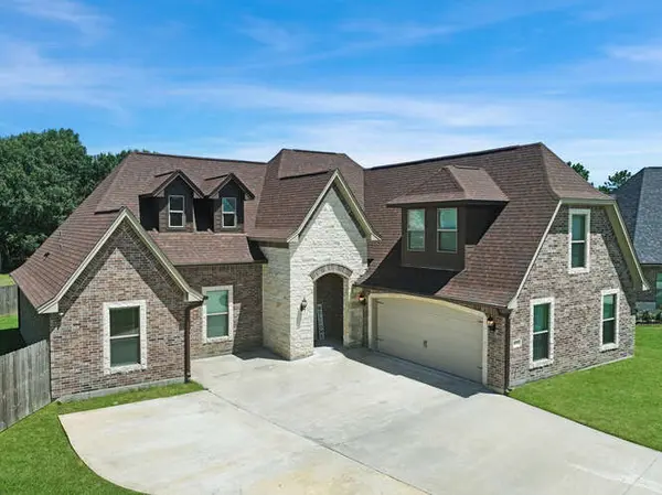 6175 Carrie Ln, Beaumont, TX 77713-4195