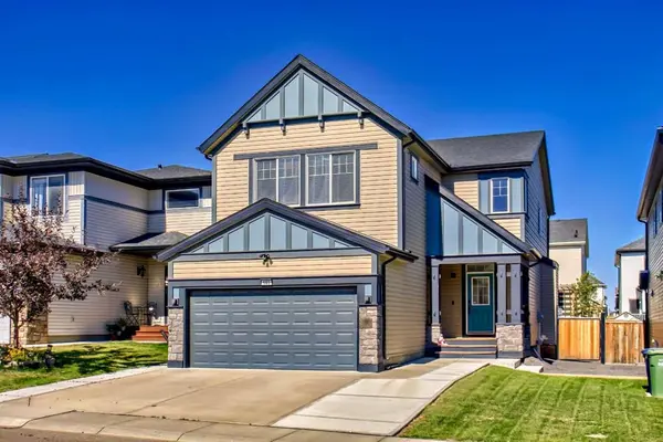 103 Reunion Clos NW, Airdrie, AB T4B 0M2
