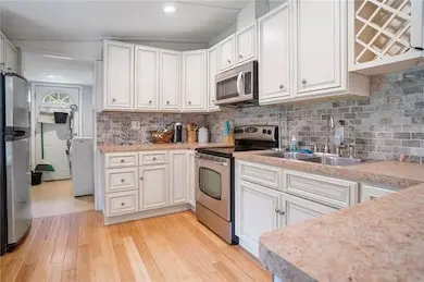 140 Station St, Lehighton, PA 18235-6229
