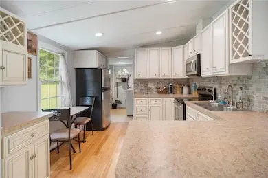 140 Station St, Lehighton, PA 18235-6229