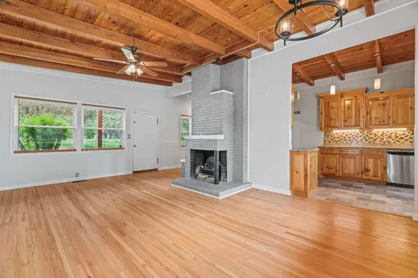 McGavock Pike, Nashville, TN 37214