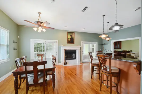 4937 Lisa Ann Drive, Barataria, LA 70036