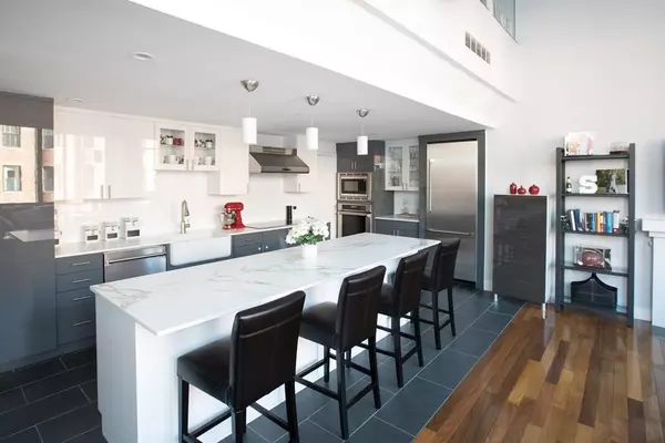 201 Newbury St #208, Boston, MA 02116-2500