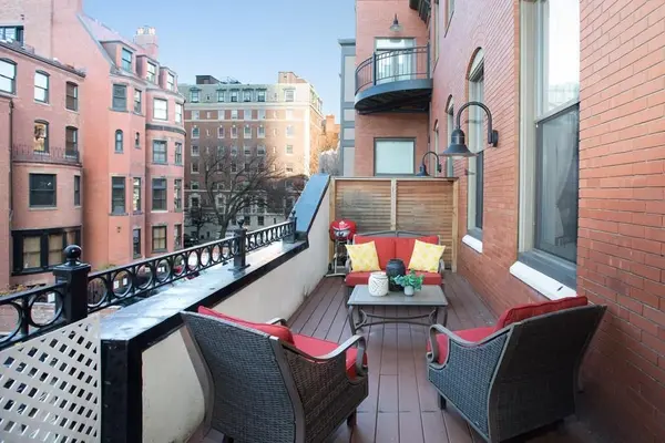 201 Newbury St #208, Boston, MA 02116-2500