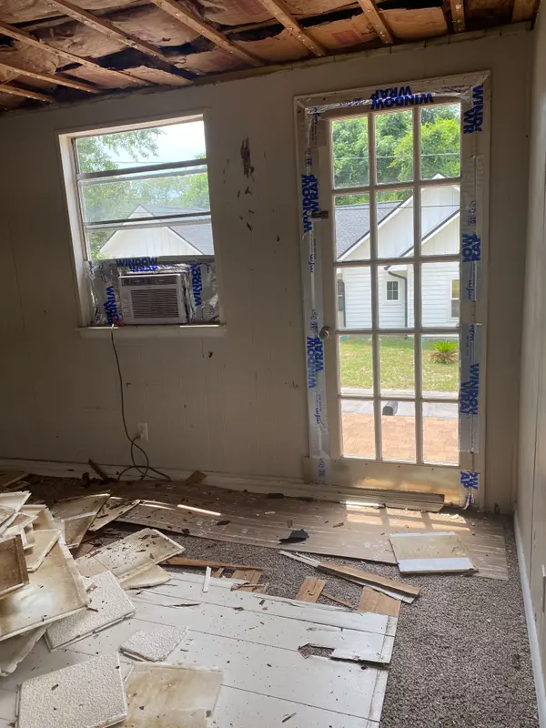 1322 S Cedar Ave, Niceville, FL 32578-3142