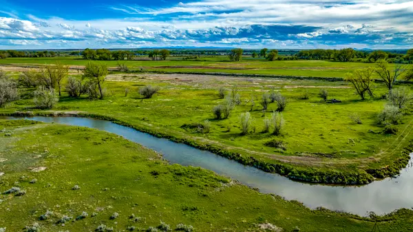 210 1st Ave E, Dodson, MT 59524