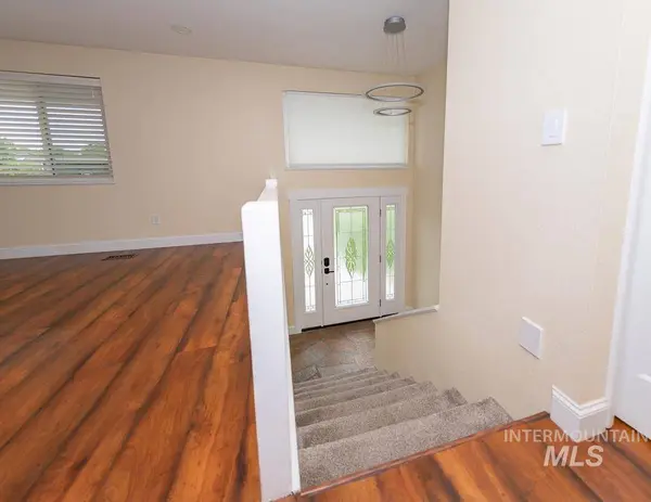 2009 S Deborah Pl Boise, Id 83709,