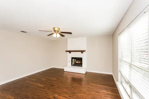 6316 Brookgate Dr, Arlington, TX 76016-3707