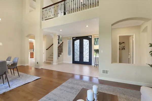 855 Via Vaquero Norte, San Juan Bautista, CA 95045-9581