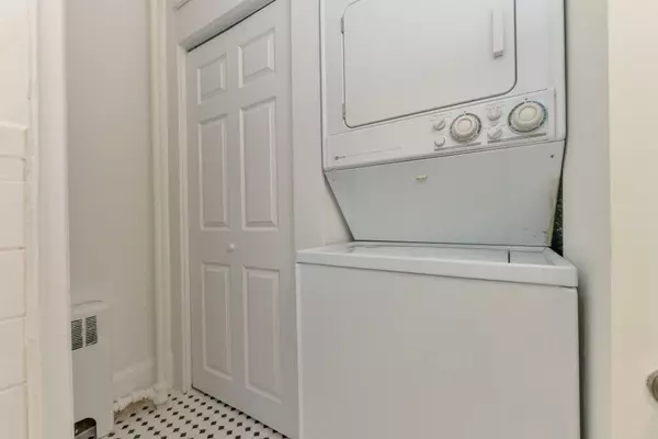 Boston, MA 02115-1908,319 Commonwealth Ave #22