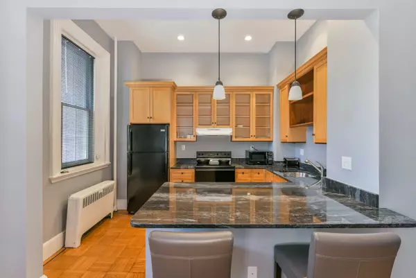 Boston, MA 02115-1908,319 Commonwealth Ave #22