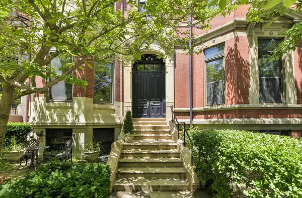 Boston, MA 02115-1908,319 Commonwealth Ave #22