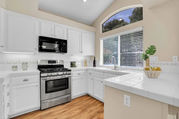 25518 Sunflower Ct, Salinas, CA 93908-1538