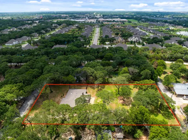 1005 Hillview Dr, Keller, TX 76248-4012