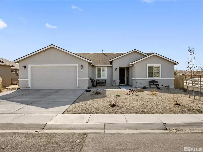 783 Divot Dr, Fernley, NV 89408-6678