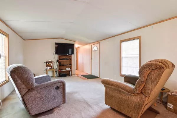 180 Bartion Ct Bartonsville, PA 18321-7829