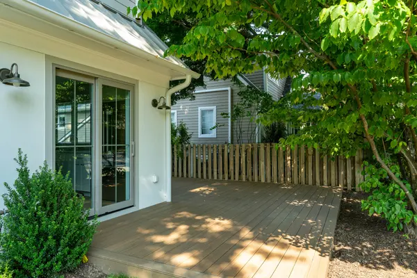 307 Oakland Beach Ave, Rye, NY 10580-3322