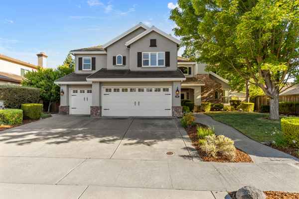 Roseville, CA 95678-1084,132 Valleywood Way