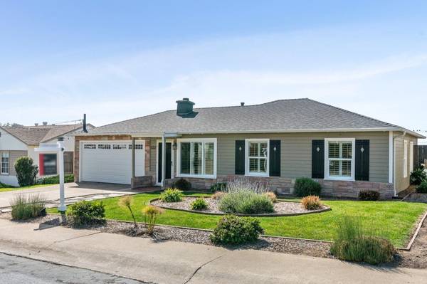532 Fremont Ave, Pacifica, CA 94044-1913