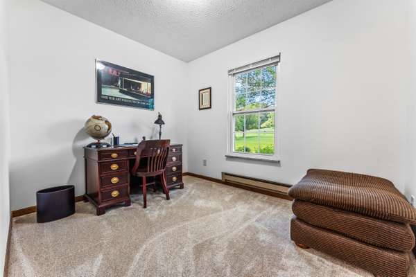 2471 Leesburg Grove City Rd Mercer, PA 16137-3915