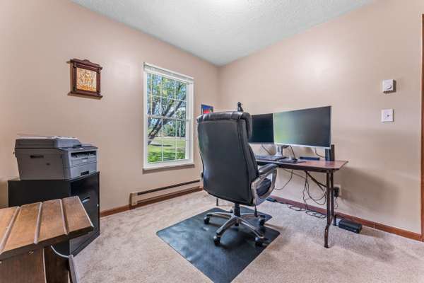 2471 Leesburg Grove City Rd Mercer, PA 16137-3915