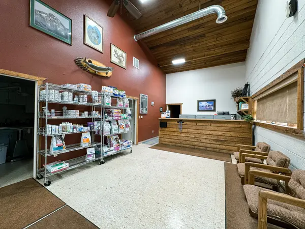 620 Stockyard Rd, Chinook, MT 59523-9303