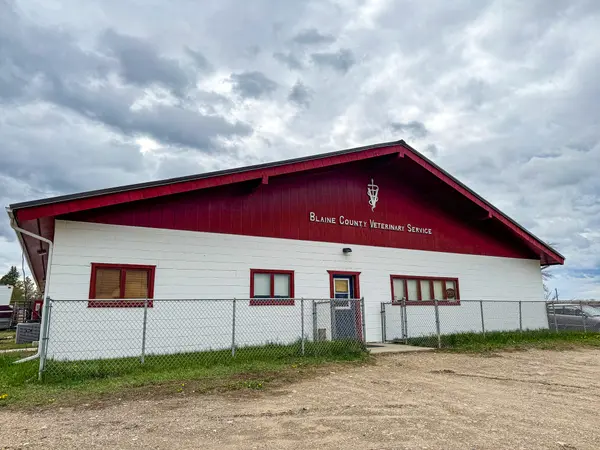 620 Stockyard Rd, Chinook, MT 59523-9303