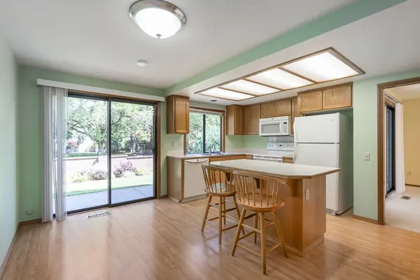 15209 NE Summerplace Dr, Portland, OR 97230-8270