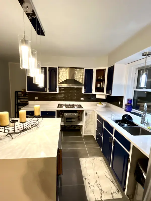 5101 S Kilpatrick Ave, Chicago, IL 60632-4928