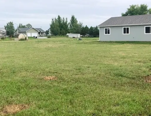611 S 6th Ave W, Malta, MT 59538-8884