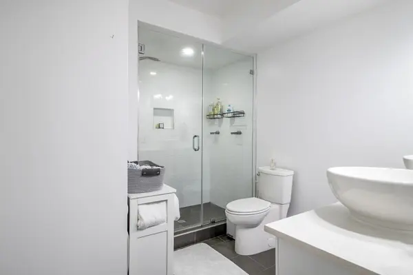 2221 M St NE #101, Washington, DC 20002-2058