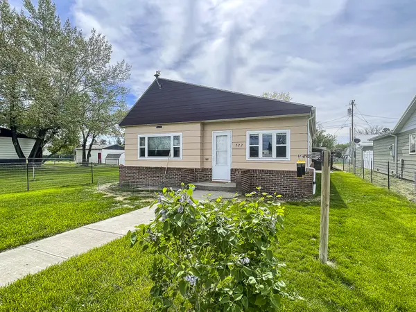 322 S 8th St E, Malta, MT 59538-8989