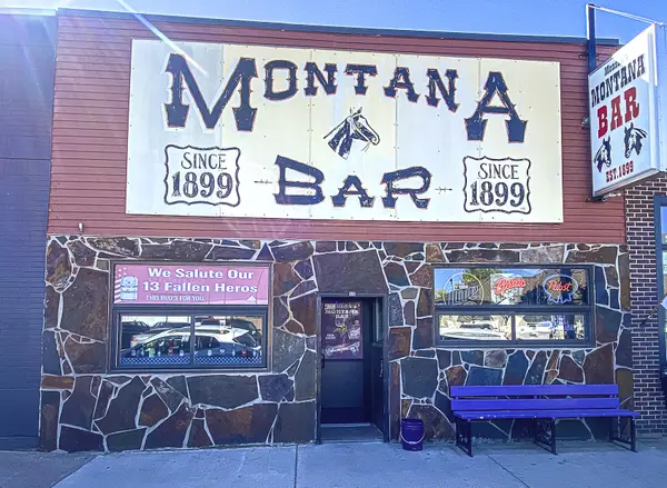 429 1st Ave N, Glasgow, MT 59230