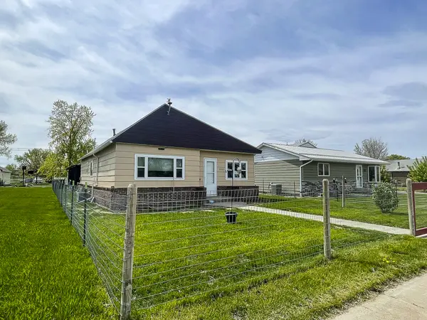 322 S 8th St E, Malta, MT 59538-8989