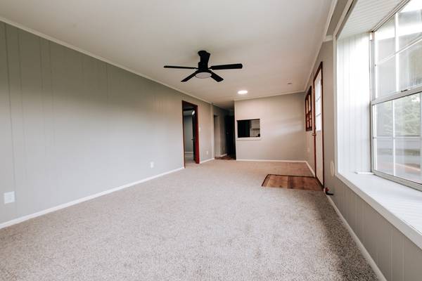 1971 Muddy Creek Rd, Spring City, TN 37381-5630