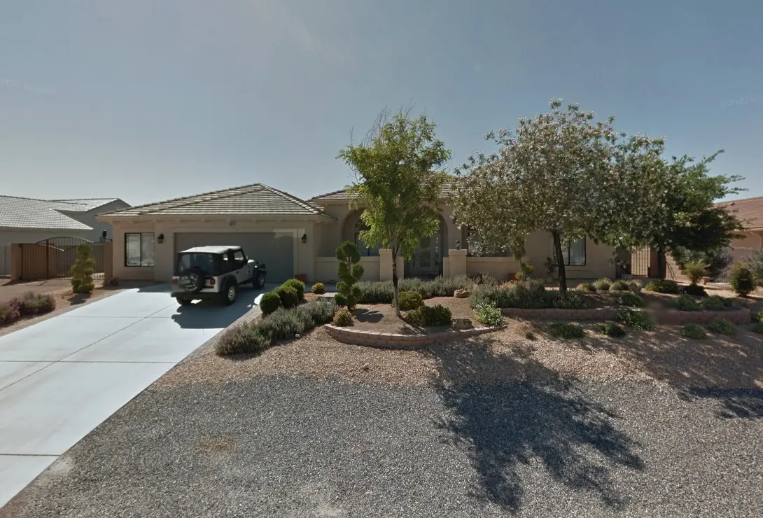 6841 Longmeadow Dr, Pahrump, NV 89061-7755